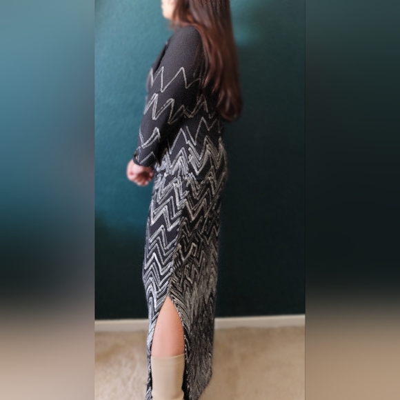 Vintage KL Concepts Dress - Picture 2 of 4